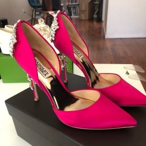 Badgley Mischa vogue crystal embellished pump